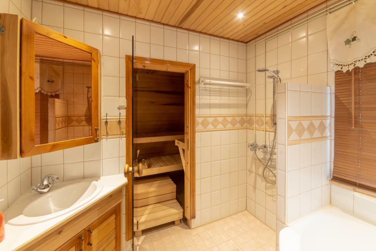 Wanha Kartano Hotel Kokkola  Buitenkant foto