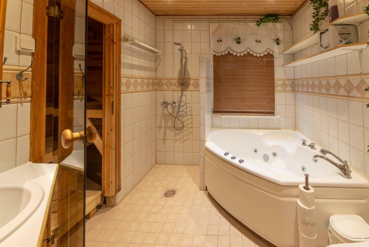 Wanha Kartano Hotel Kokkola  Buitenkant foto